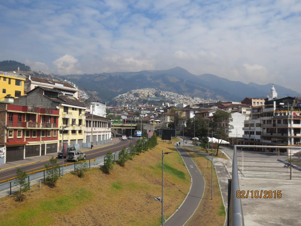 Hotel Cumanda Alfaro Luaran gambar