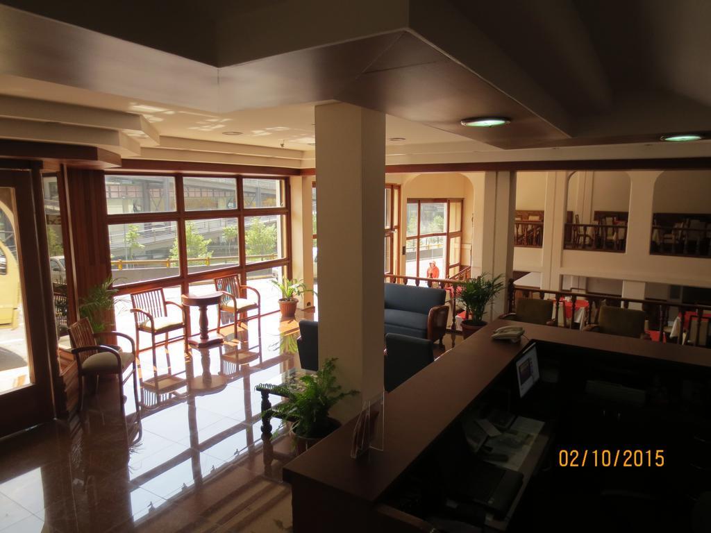 Hotel Cumanda Alfaro Luaran gambar
